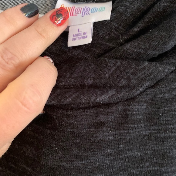 Lg Lularoe Amber - Picture 2 of 2